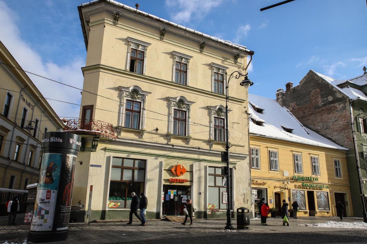 Floasiu Residence Guesthouse Sibiu Bagian luar foto